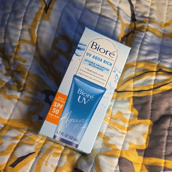 Biore UV Aqua Rich SPF 50, Daily Moisturizer Sunscreen + Hyaluronic Acid For Fac - Picture 5 of 5